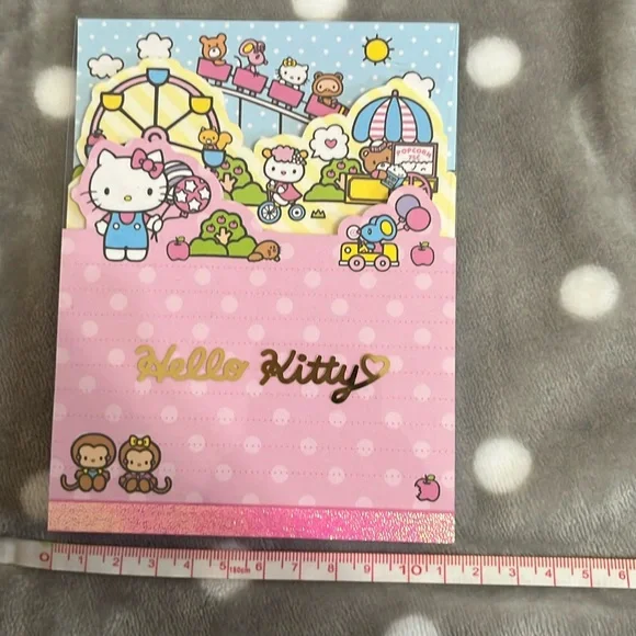 Hello Kitty Note Pad - Picture 8 of 9